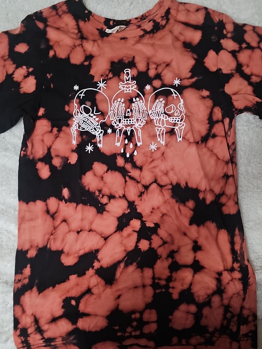 Tie-Dye Skull Graphic Tee - Black & Orange for Women